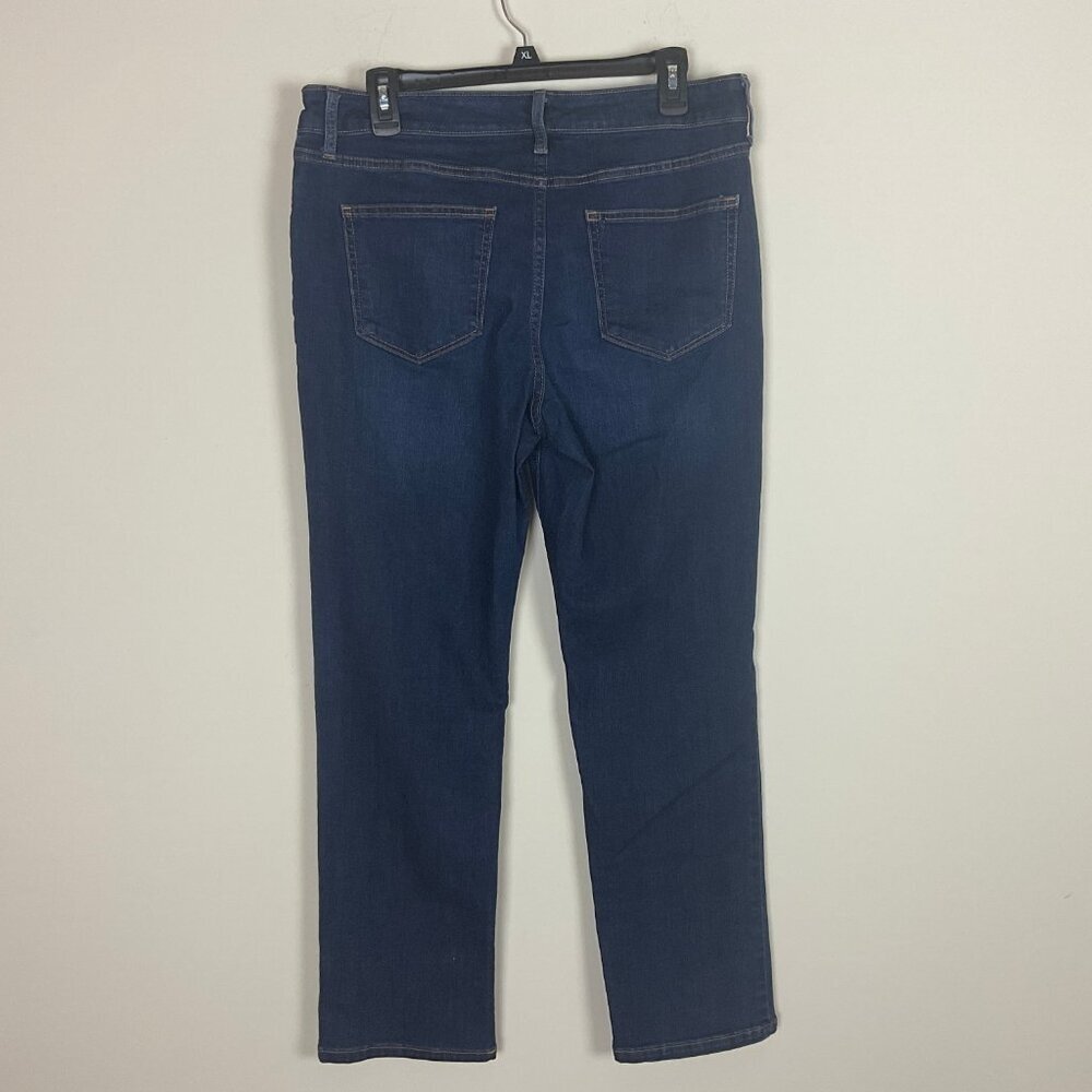 2/$20 St. Johns Bay Straight Leg Jeans 12 - Picture 3 of 3